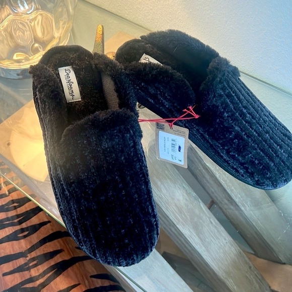 NWT Dearform,Chenille Rubber-Soled Slippers in Black, GREAT GIFT! Size 9-10 - Picture 5 of 7